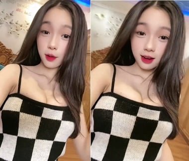 Phang họa miễn phí em xinh áo kẻ ô trong bồn cầu